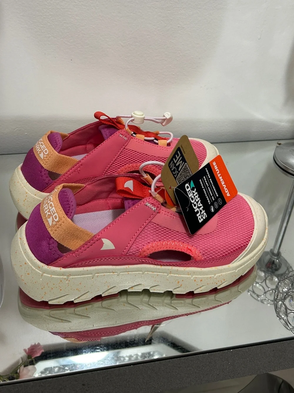 Rugged Shark Girls Pink Adventure Water Shoes Size 1 NWT